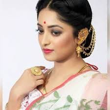 Ishaa Saha Biography
