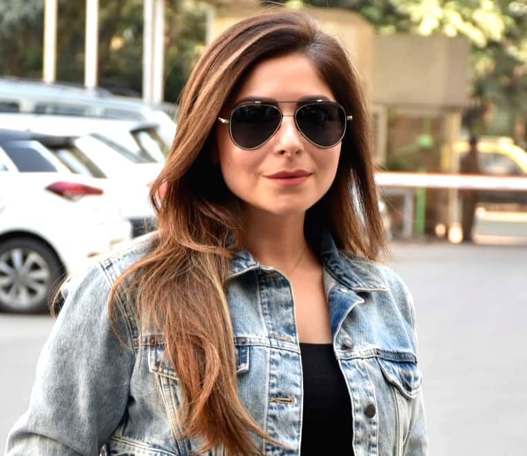 Kanika Kapoor Biography