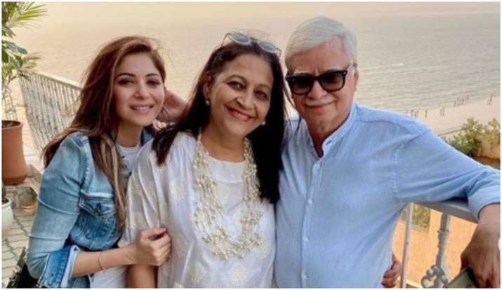 Kanika Kapoor Family
