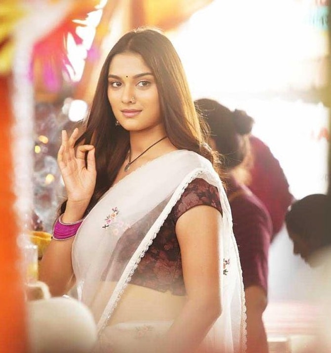 Saiee Manjrekar Actress