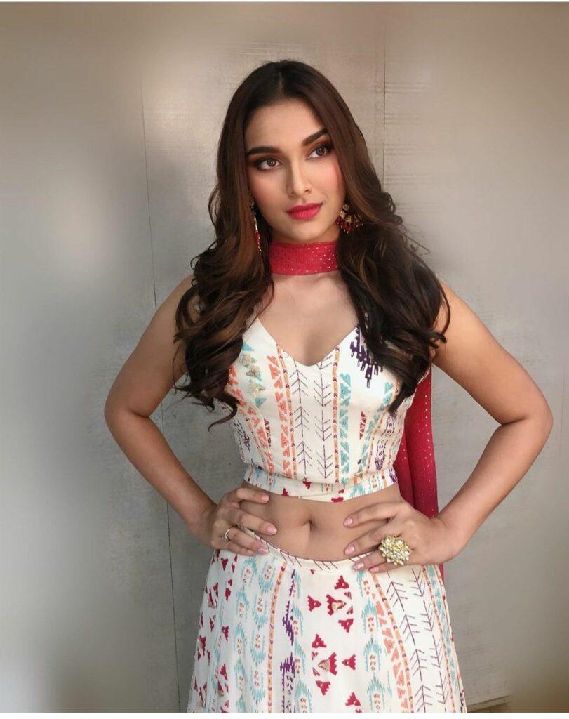 Saiee Manjrekar biography