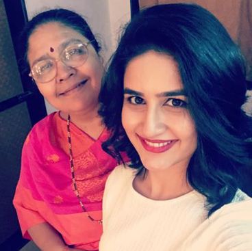 Vaidehi Parshurami With Her Mother