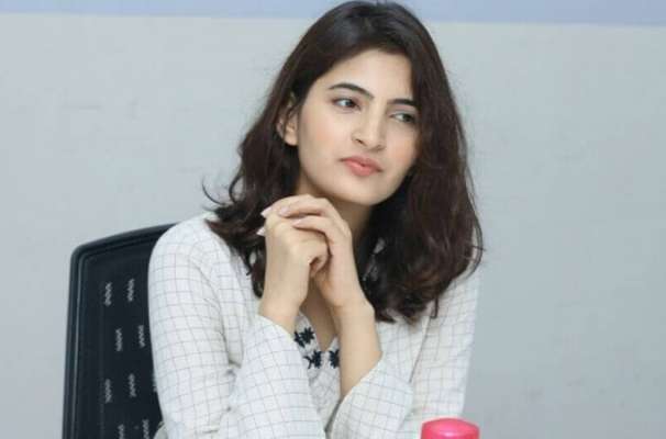 shivani raghuvanshi Wiki