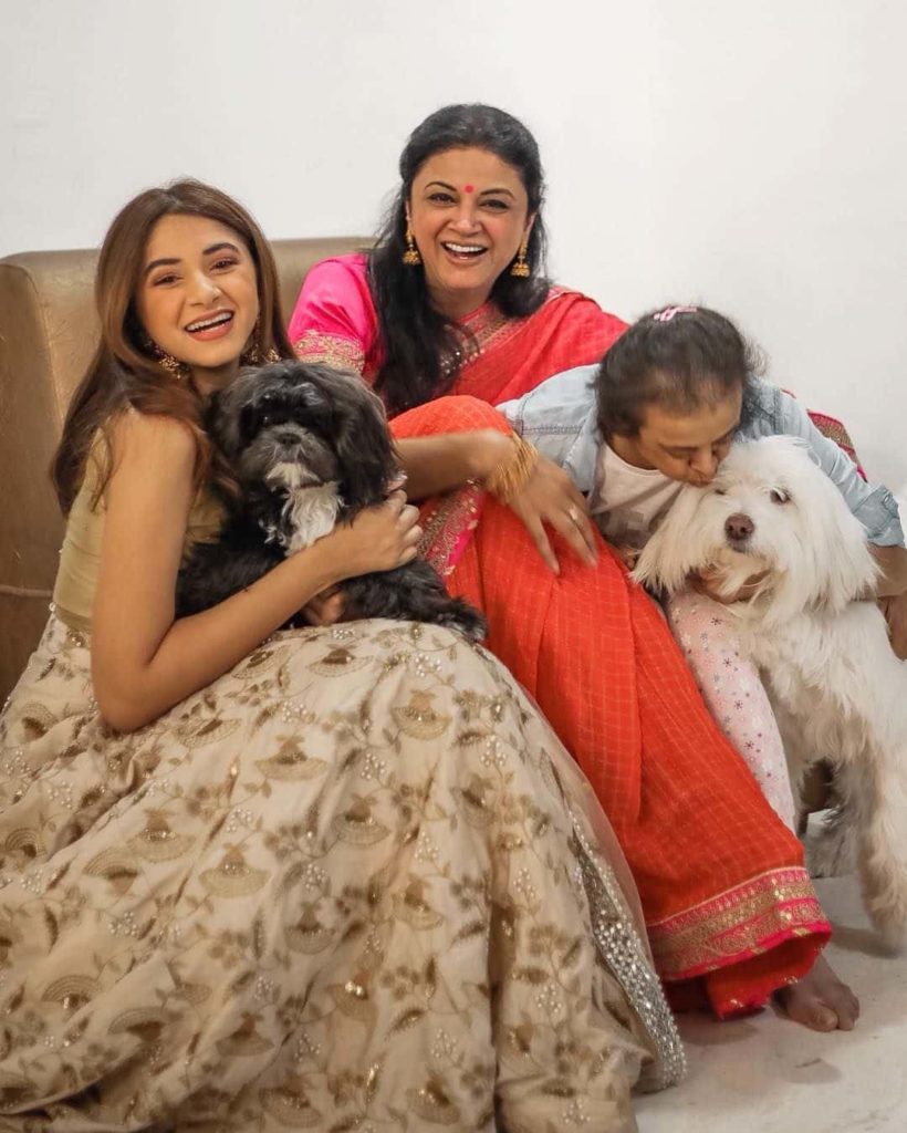 Aashna Shroff With Her Mother