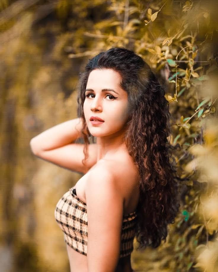 radhika bangia biography