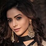 Aamna Sharif