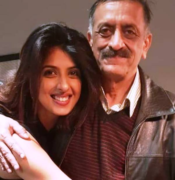Aishwarya Sakhuja With Her Father
