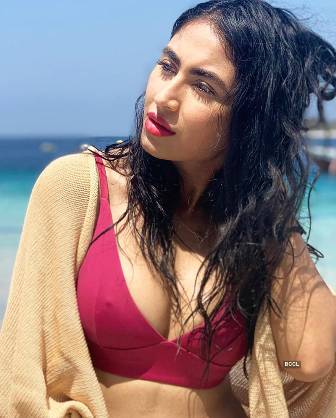 Khatija Iqbal Biography