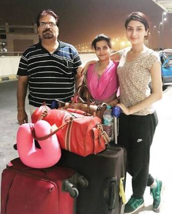 Monica Sharma With Her Mother And Father