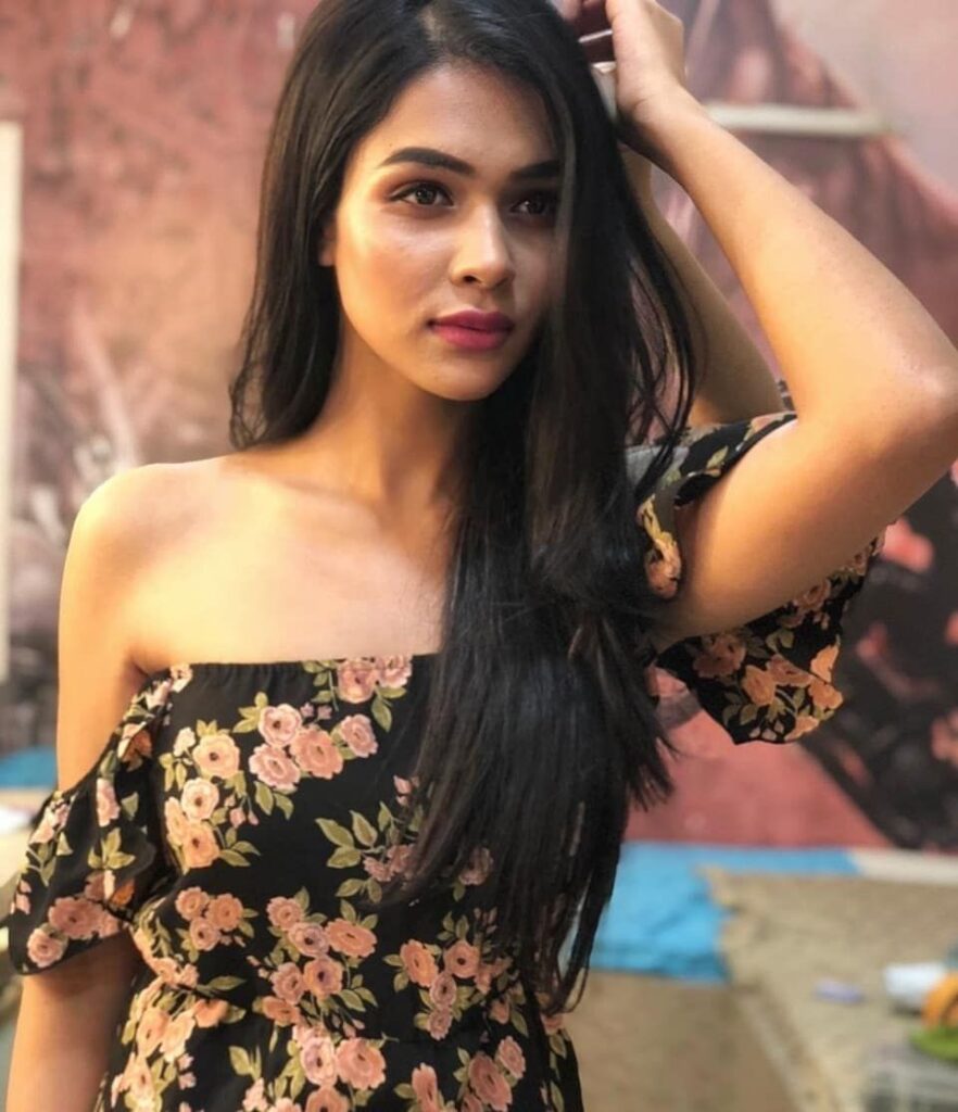 Charvi Saraf Biography