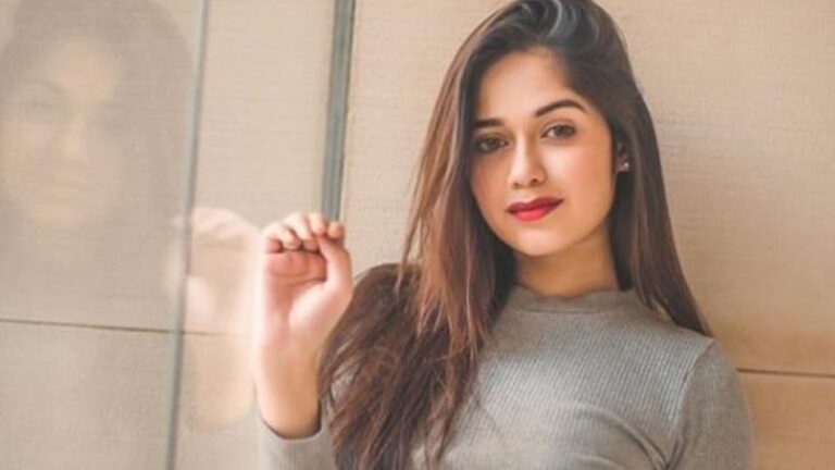 jannat zubair jumpsuit