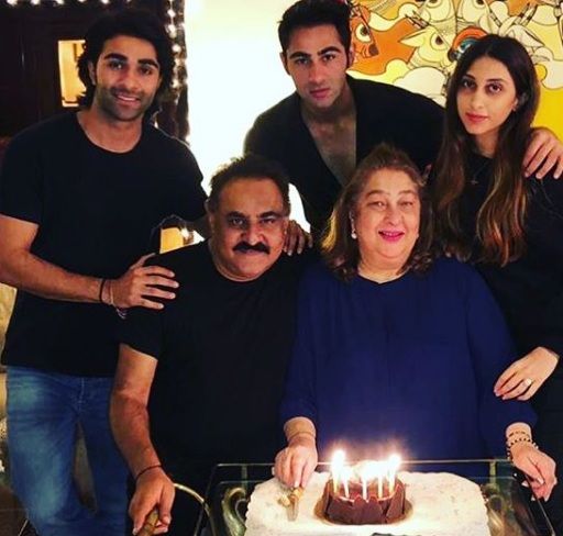aadar jain family