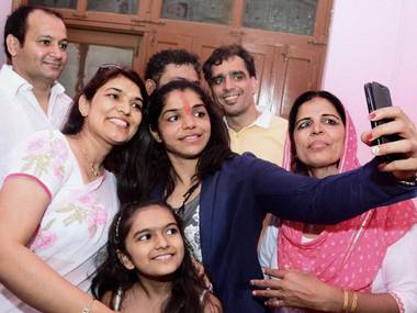 sakshi malik family