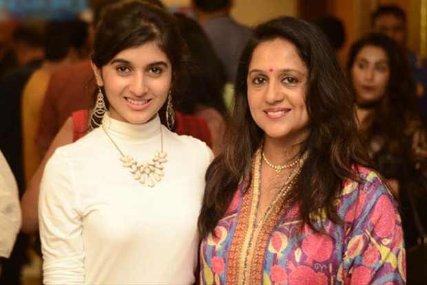 Sanjana Sarathy With Her Mother