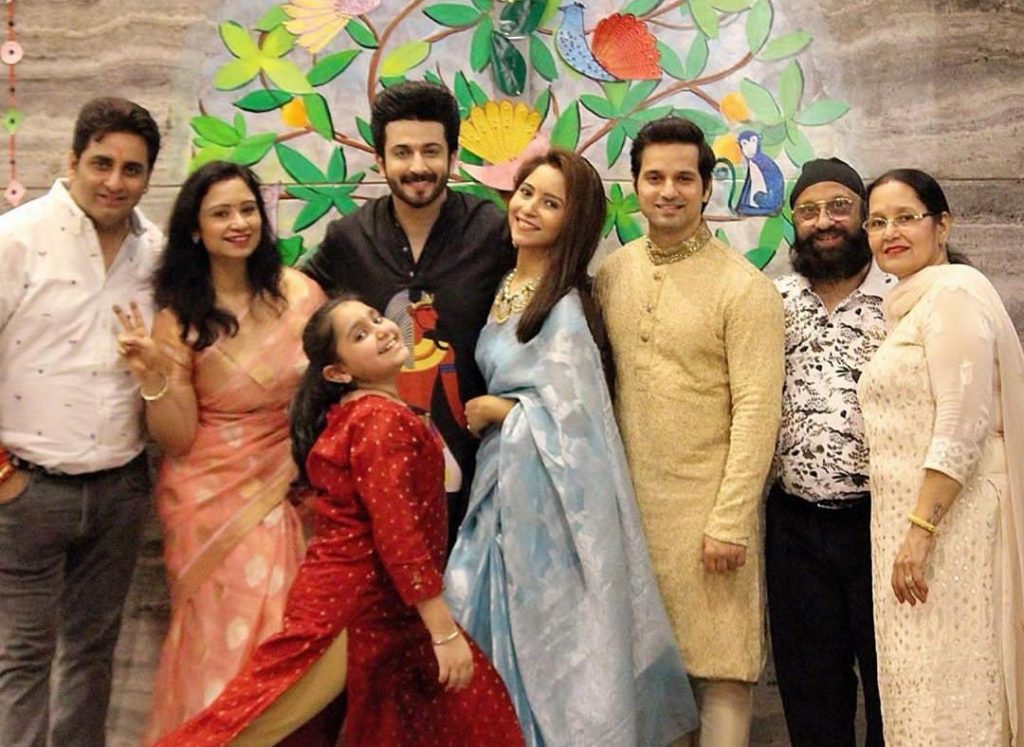 dheeraj dhoopar family