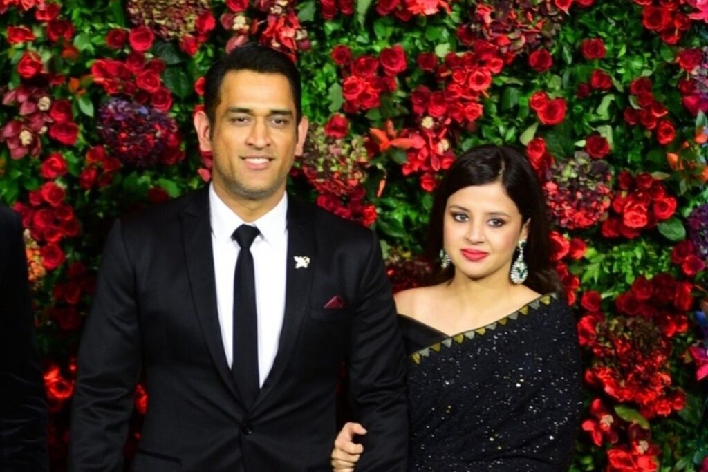 Mahendra Singh Dhoni and Sakshi Dhoni. (File Photo: IANS)